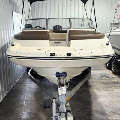 2014 Bayliner 210 Deck Boat