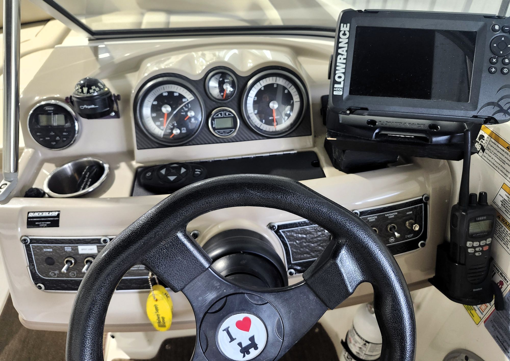 2014 Bayliner 210 Deck Boat - Image 17