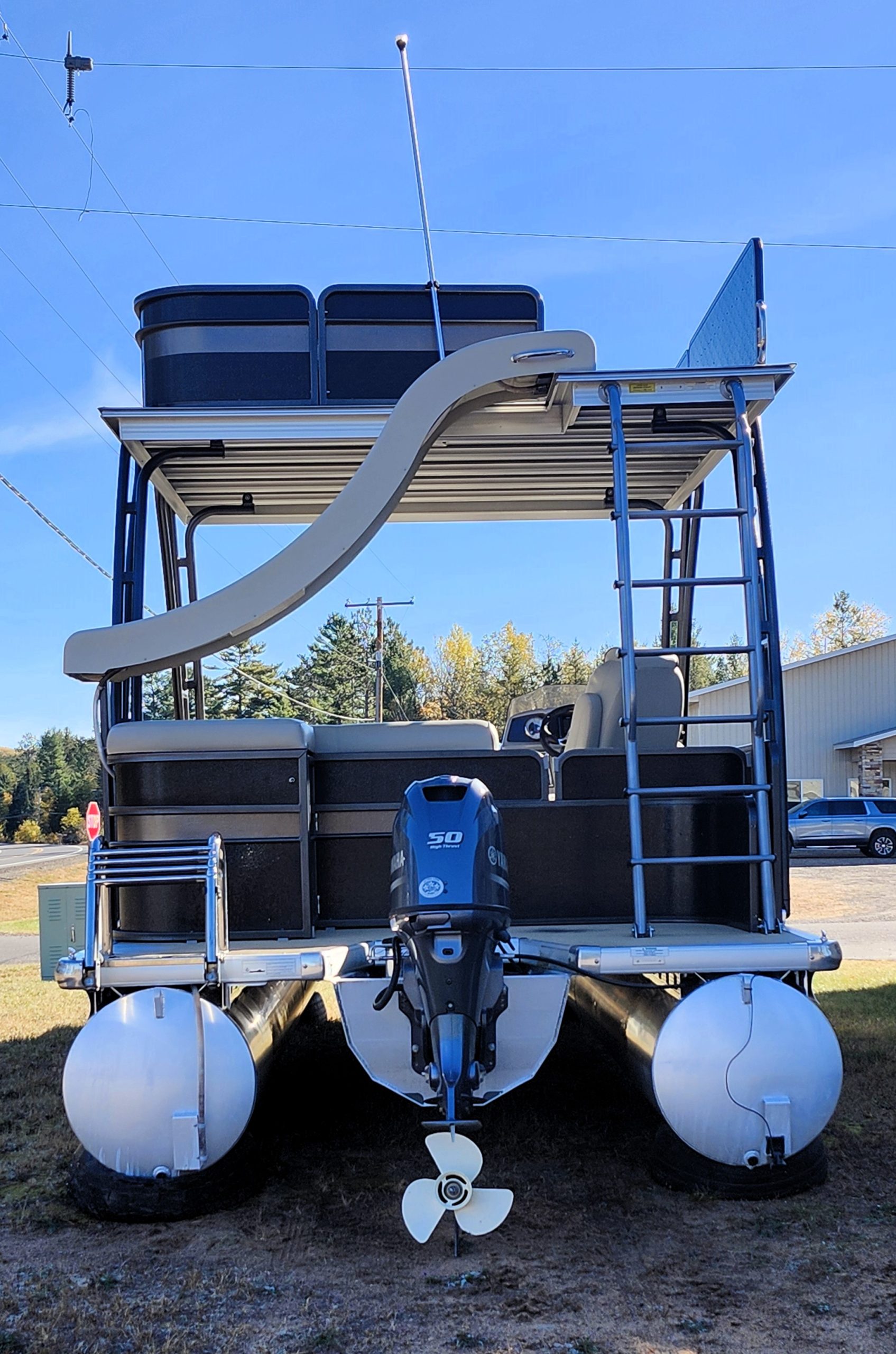 2015 Premier 240 Sunsation w/ Upper Deck - Image 5