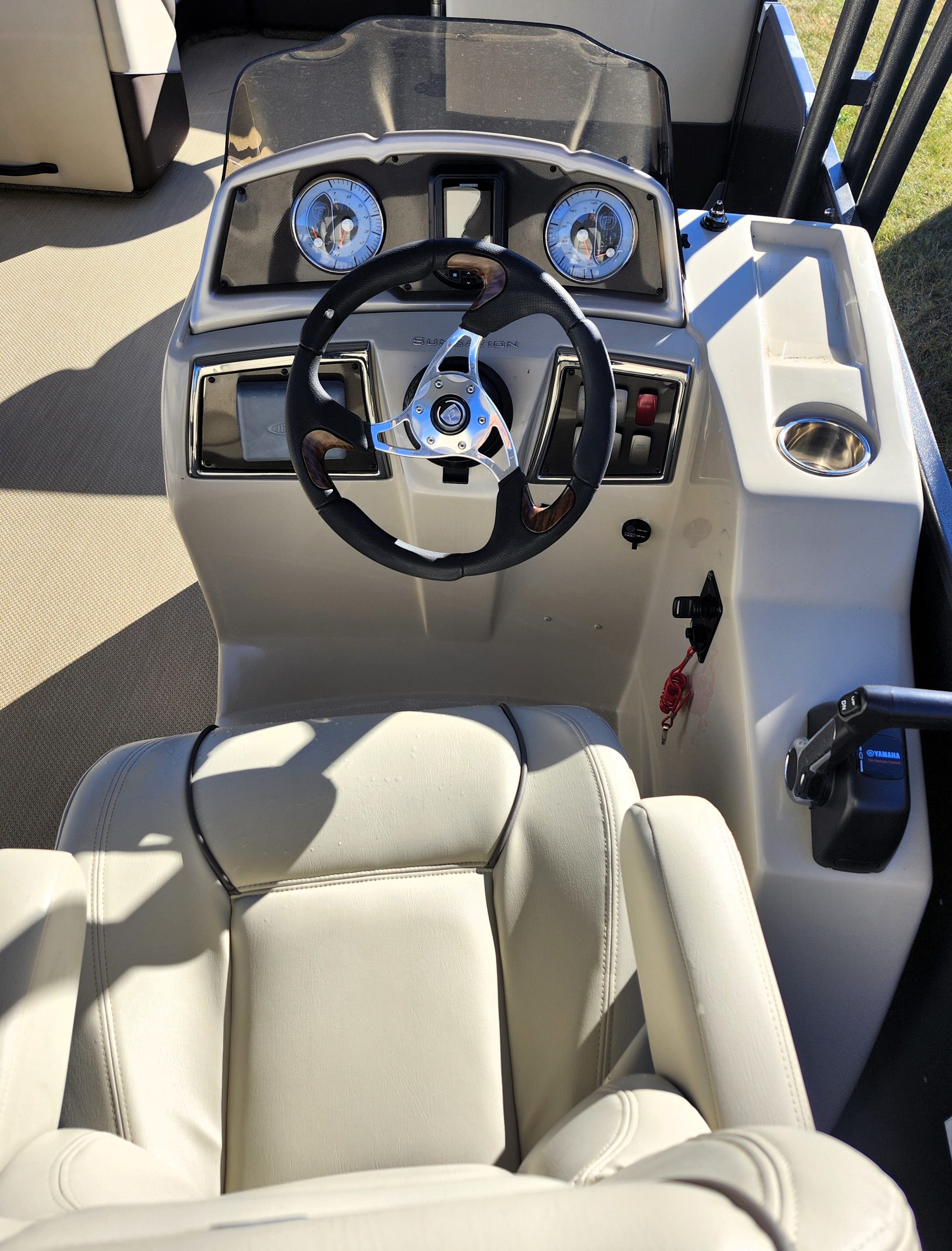 2015 Premier 240 Sunsation w/ Upper Deck - Image 14