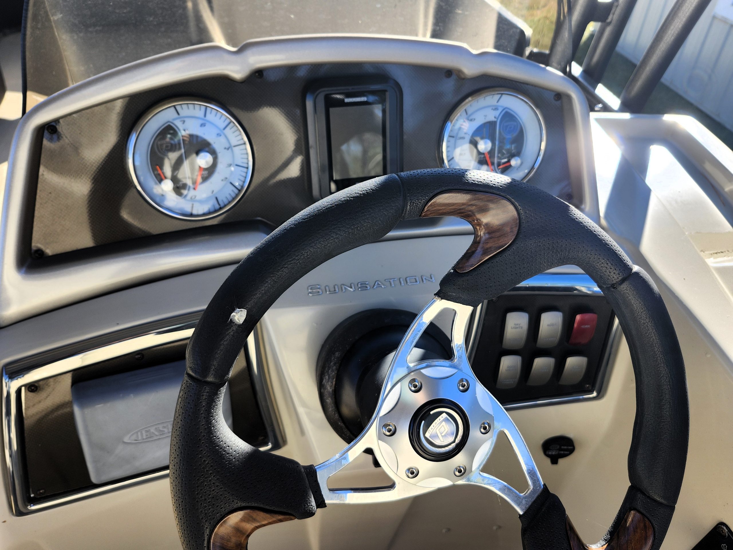 2015 Premier 240 Sunsation w/ Upper Deck - Image 15