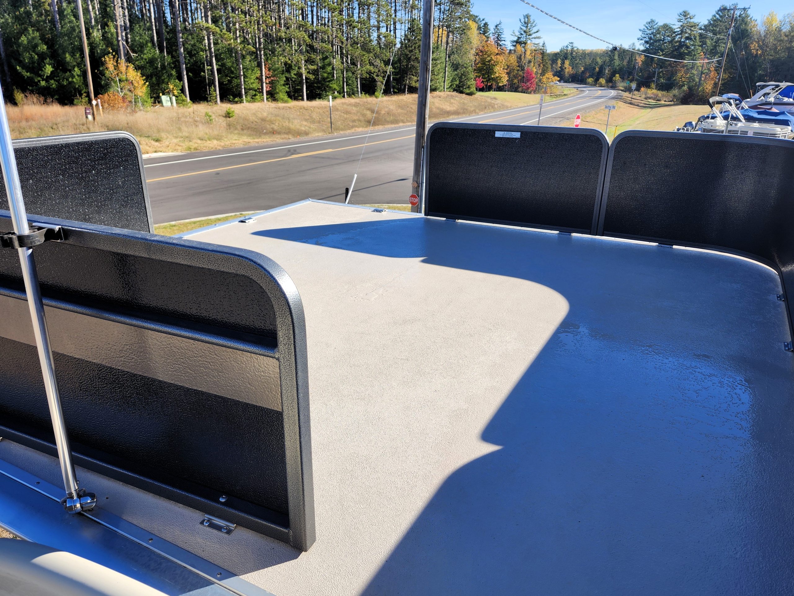 2015 Premier 240 Sunsation w/ Upper Deck - Image 19