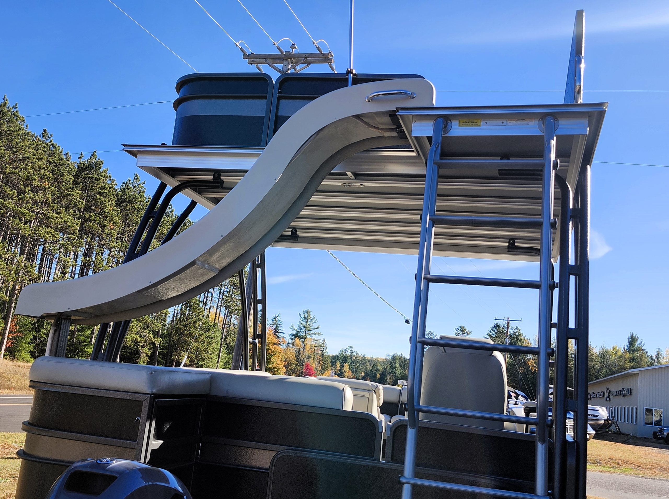 2015 Premier 240 Sunsation w/ Upper Deck - Image 20