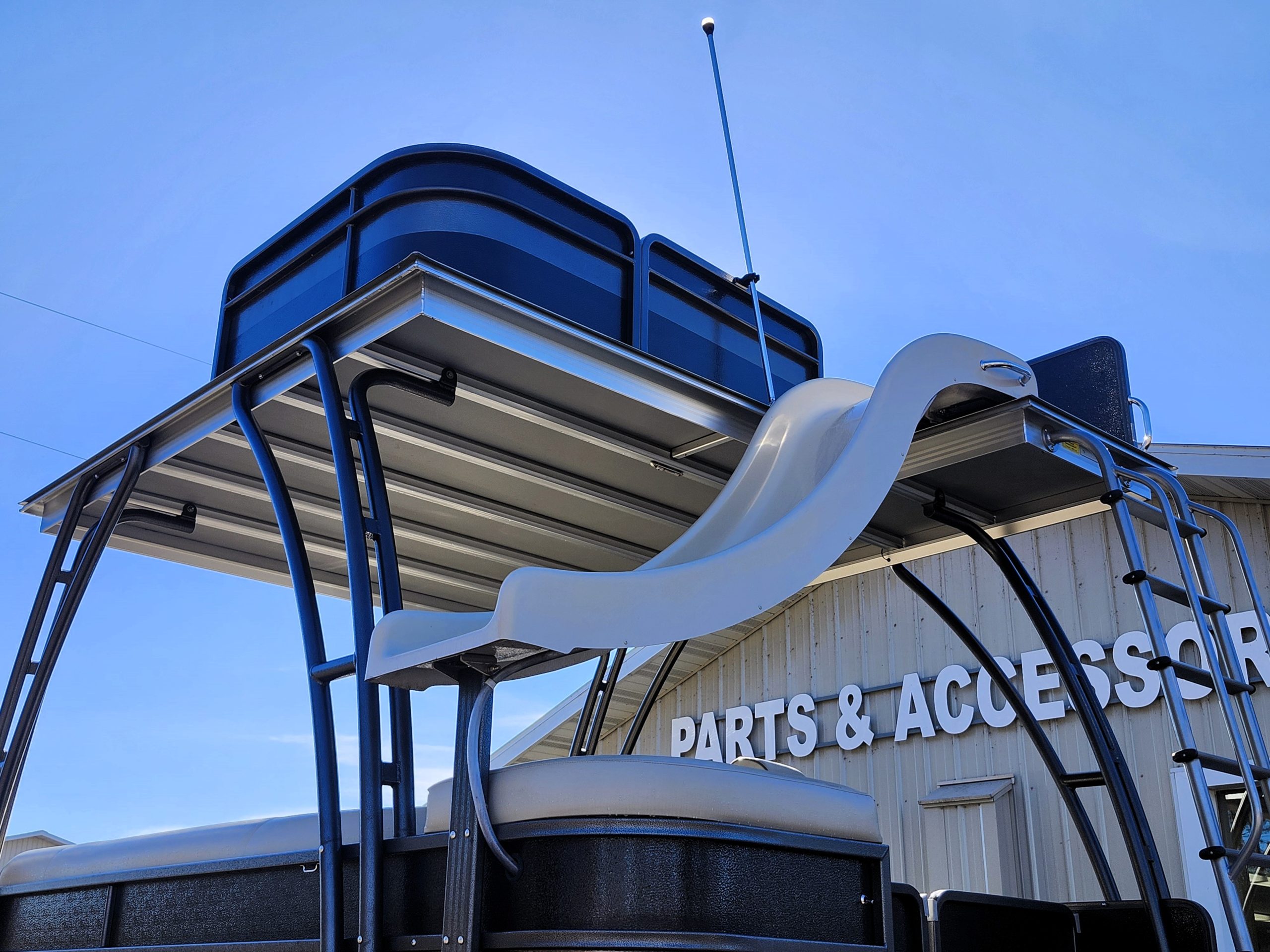 2015 Premier 240 Sunsation w/ Upper Deck - Image 21