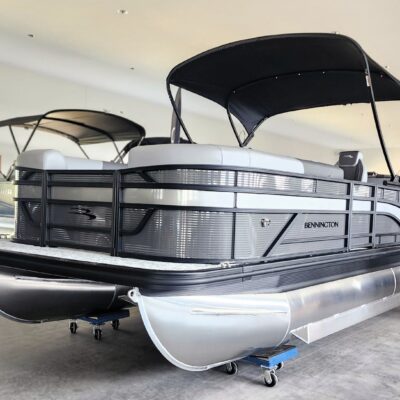**Sale Pending**  2025 Bennington 21′ S Swingback