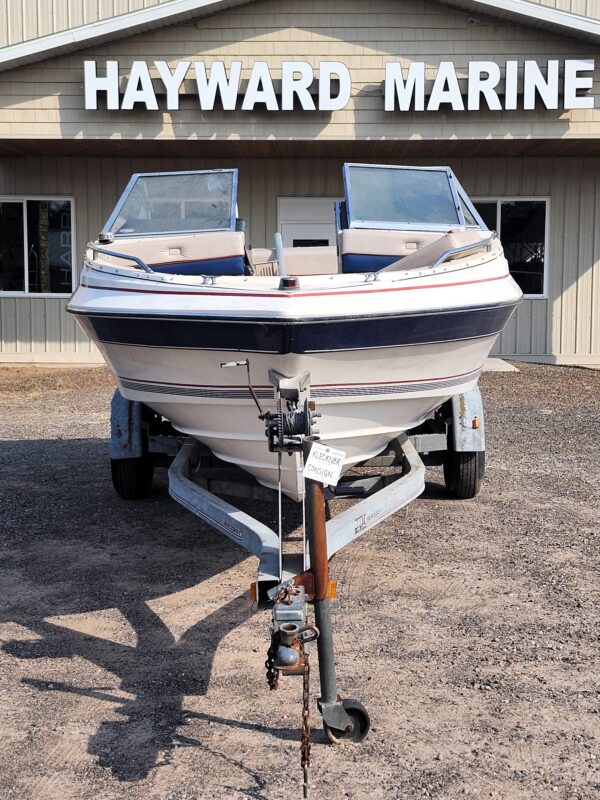 1985 Bayliner 2150 Capri Bowrider - Image 2