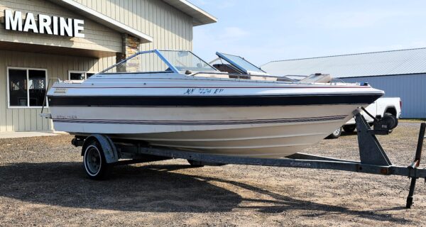 1985 Bayliner 2150 Capri Bowrider - Image 8