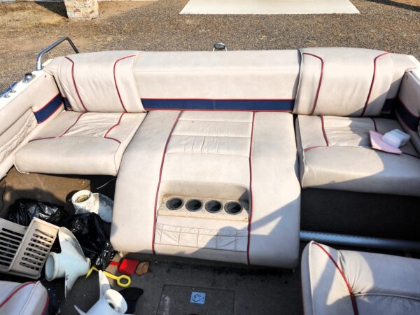 1985 Bayliner 2150 Capri Bowrider - Image 9