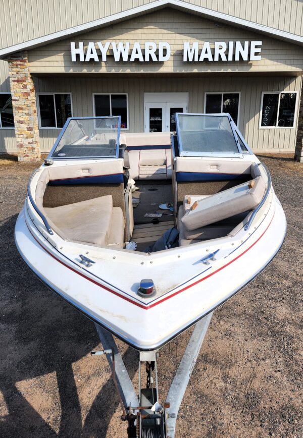 1985 Bayliner 2150 Capri Bowrider - Image 13