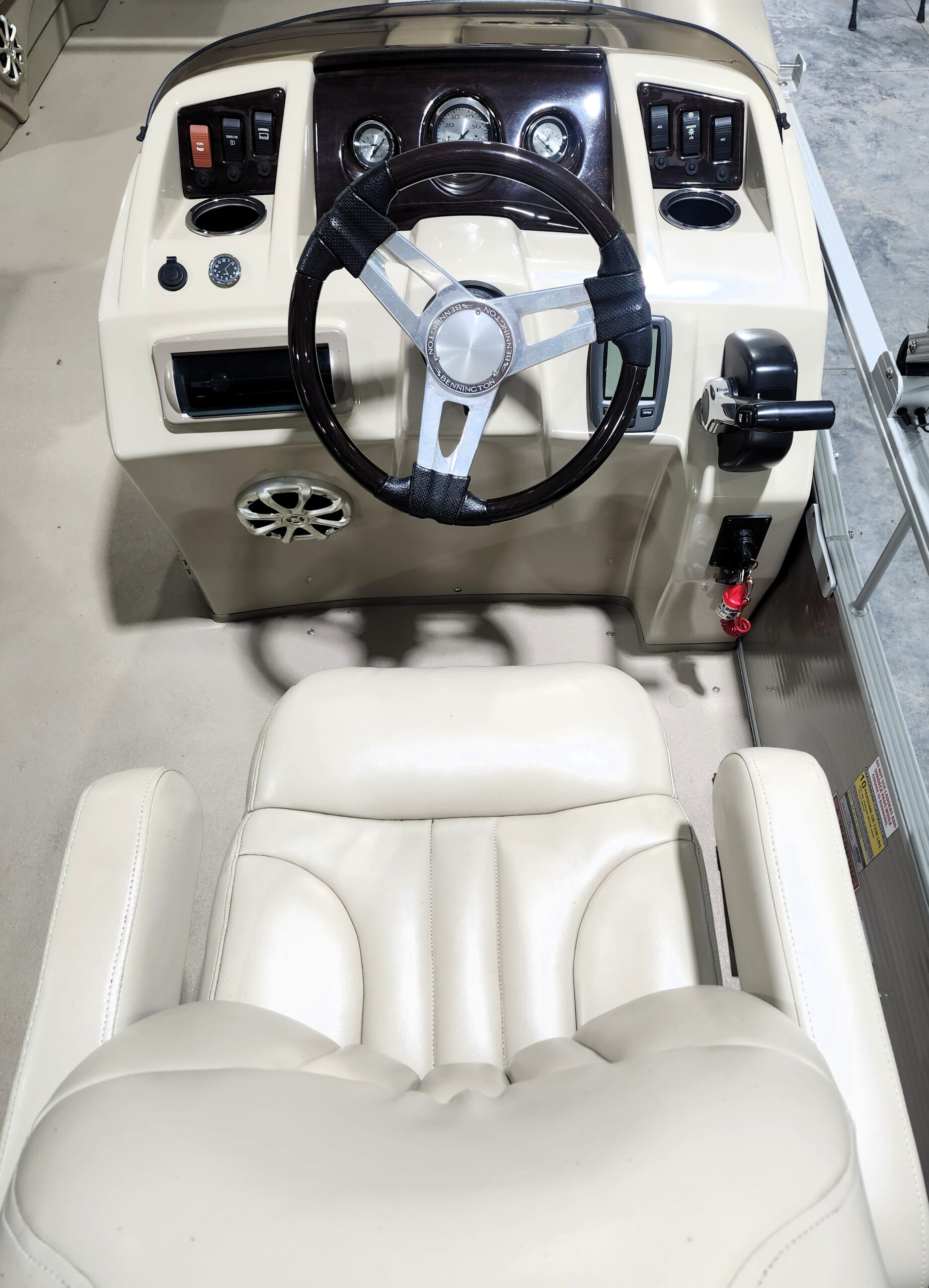 2013 Bennington 22' S Cruise - Image 12