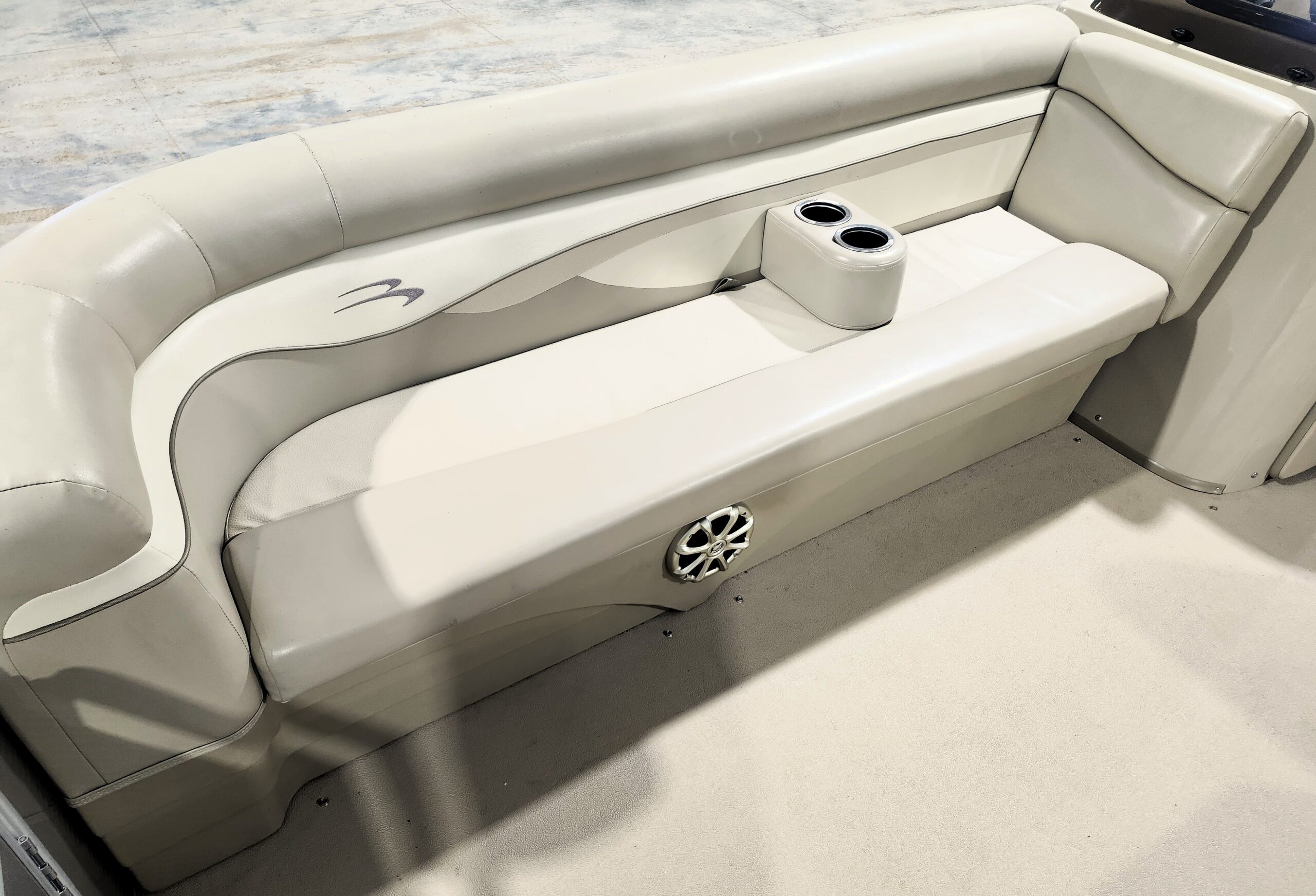 2013 Bennington 22' S Cruise - Image 10