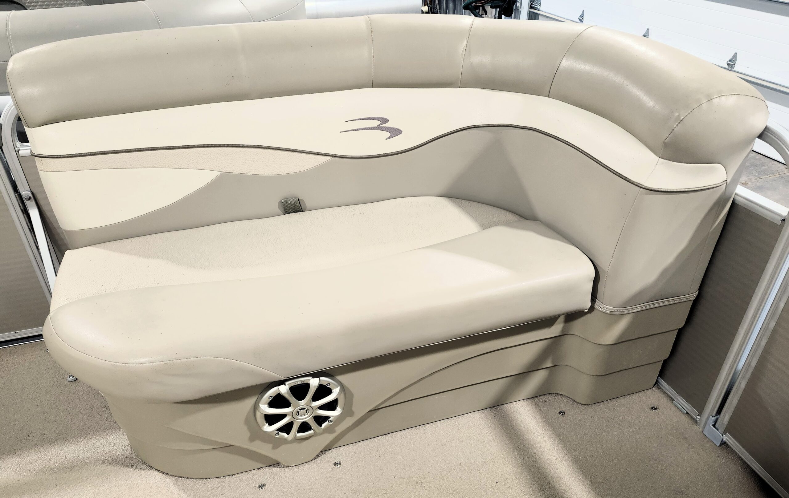 2013 Bennington 22' S Cruise - Image 16