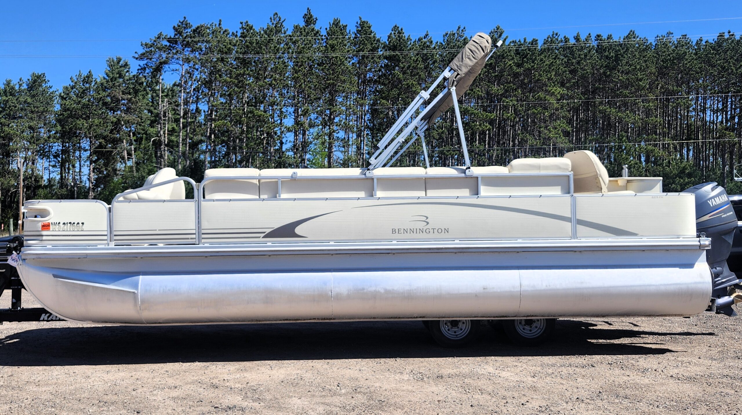 2005 Bennington 22' Deluxe 3PT Fish - Image 3