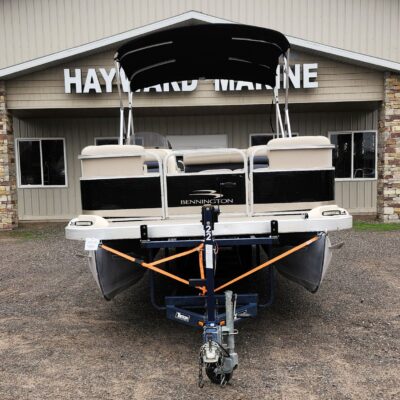 2001 Bennington 22′ L Series Deluxe