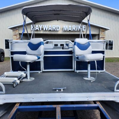 **Sale Pending** 2000 TMC 22′ Fishing & Cruise