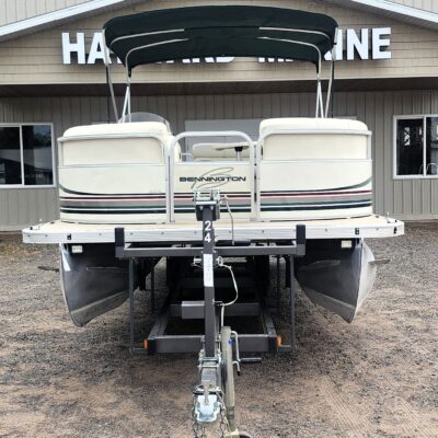 1999 Bennington 22′ R Cruise