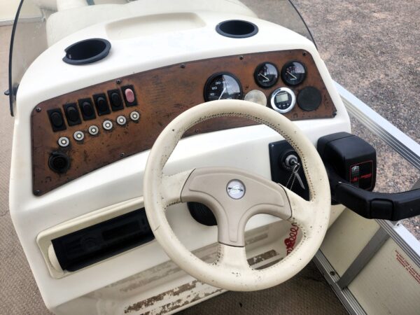 1999 Bennington 22' R Cruise - Image 16