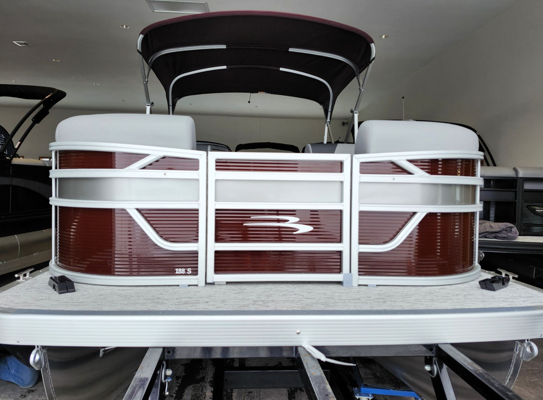 2026 Bennington 18' S Cruise Narrow Beam - Image 2