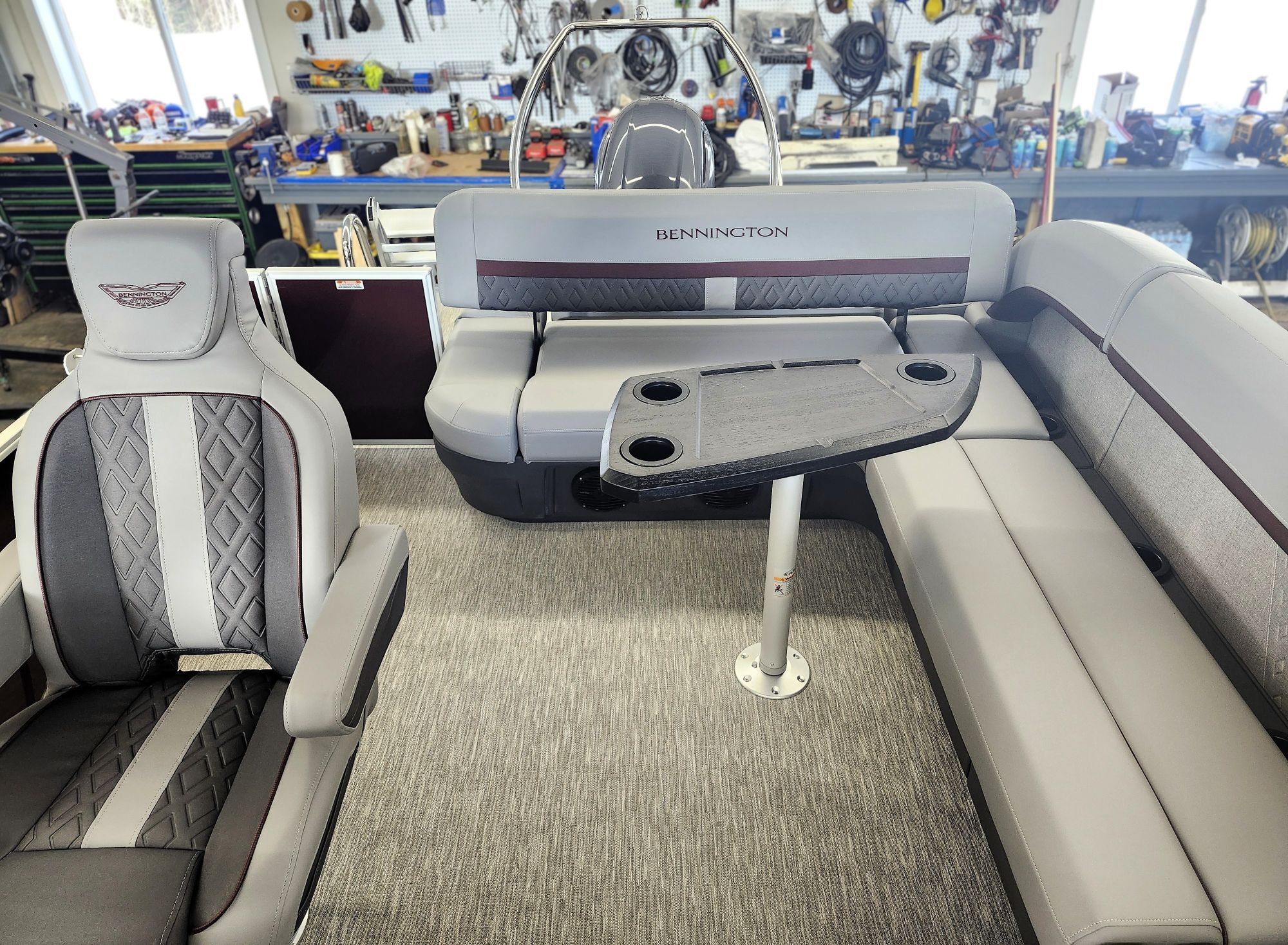 2026 Bennington 22' M Series L Bench - Image 16
