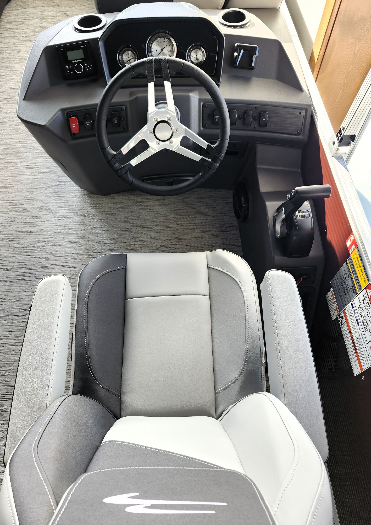 2026 Bennington 18' S Cruise Narrow Beam - Image 14