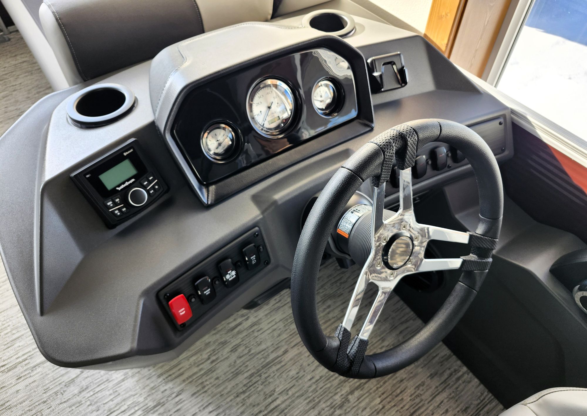 2026 Bennington 18' S Cruise Narrow Beam - Image 15