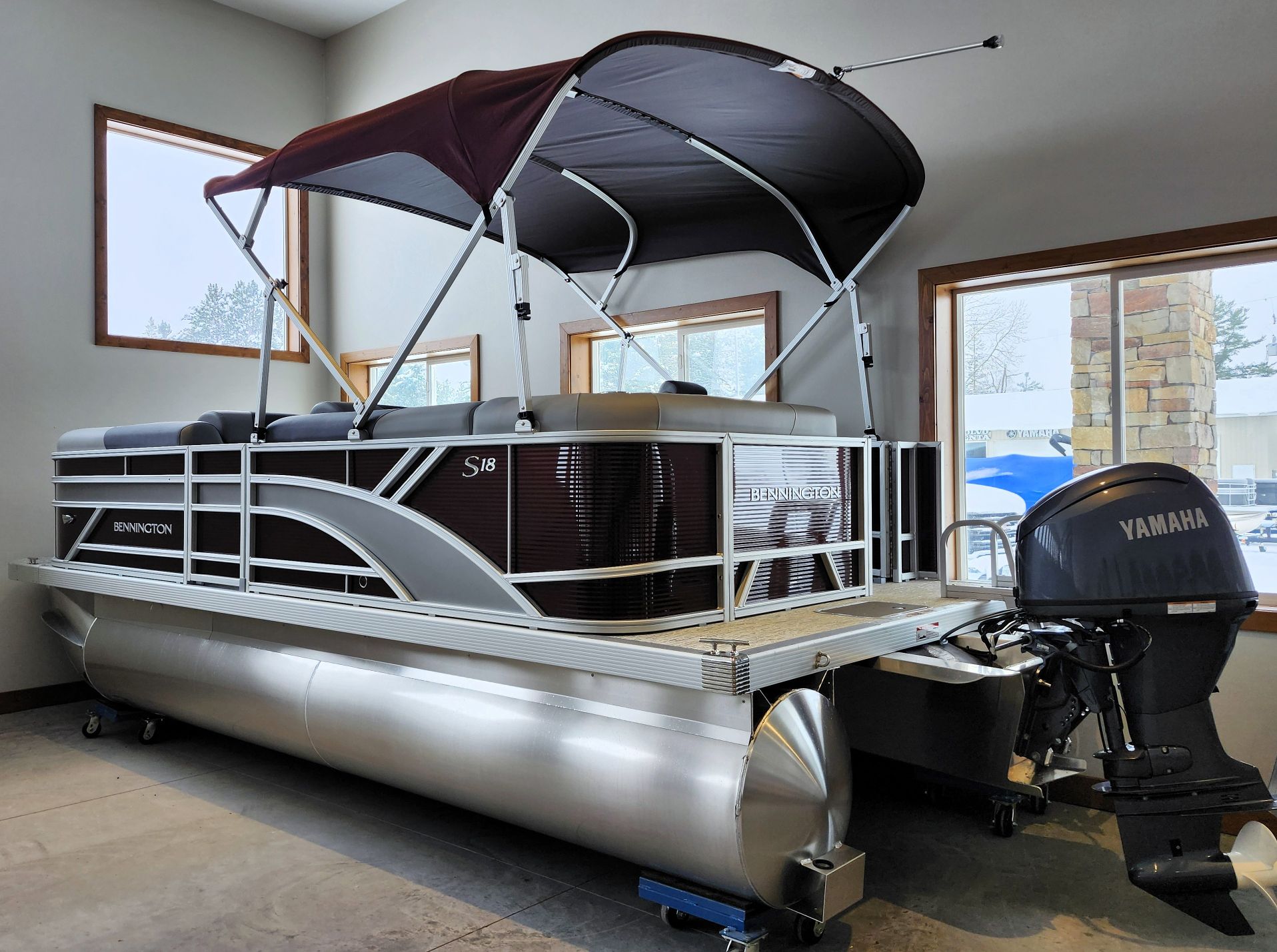 2026 Bennington 18' S Cruise Narrow Beam - Image 5