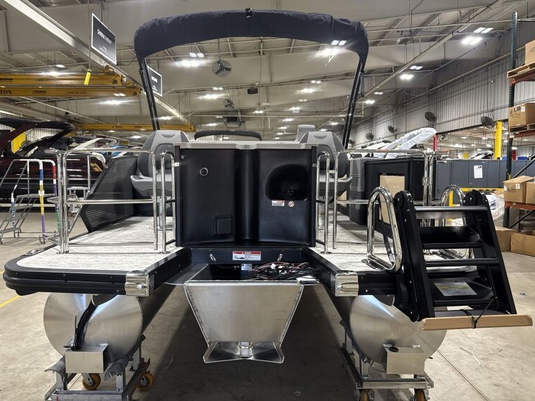 2026 Bennington 24' M Series Fish & Cruise - Image 5