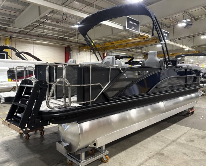 2026 Bennington 24' M Series Fish & Cruise - Image 6