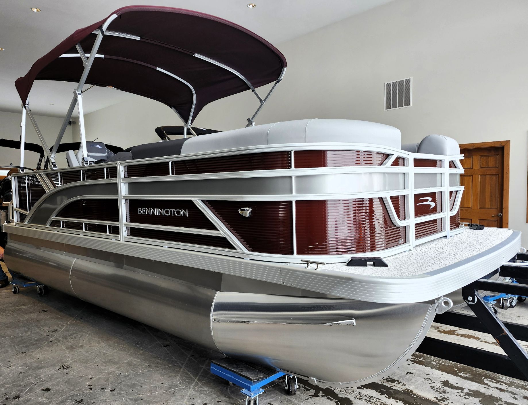 2026 Bennington 18' S Cruise Narrow Beam - Image 8