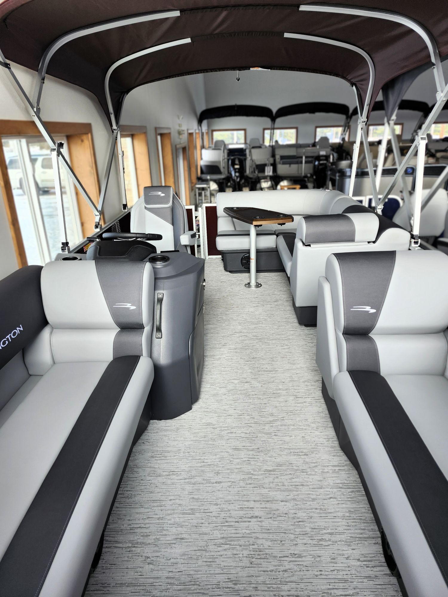 2026 Bennington 18' S Cruise Narrow Beam - Image 9