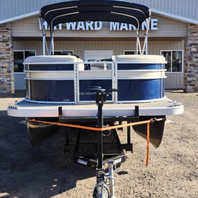 2018 Bennington 22′ SX Stern Fishing