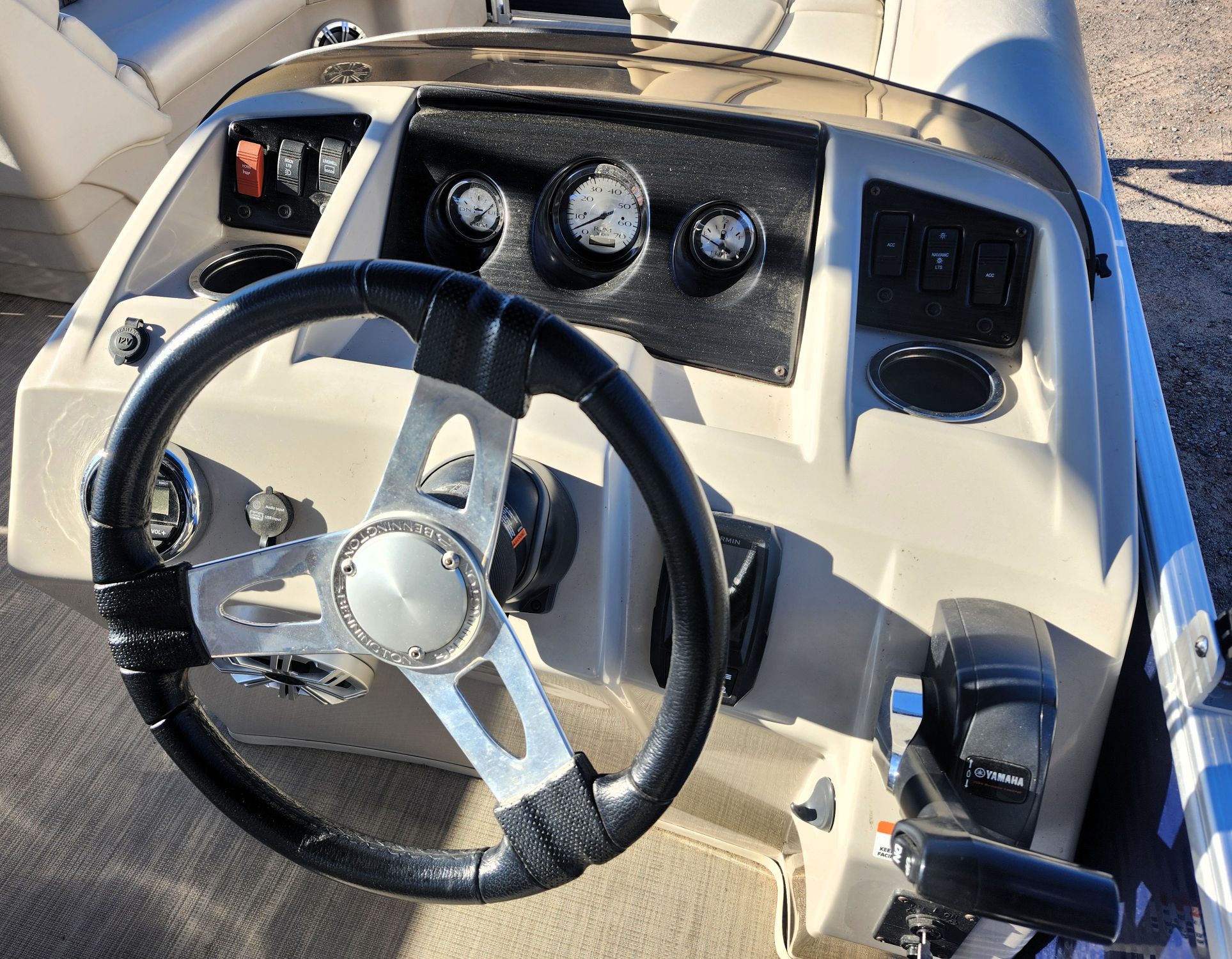 2018 Bennington 22' SX Stern Fishing - Image 13