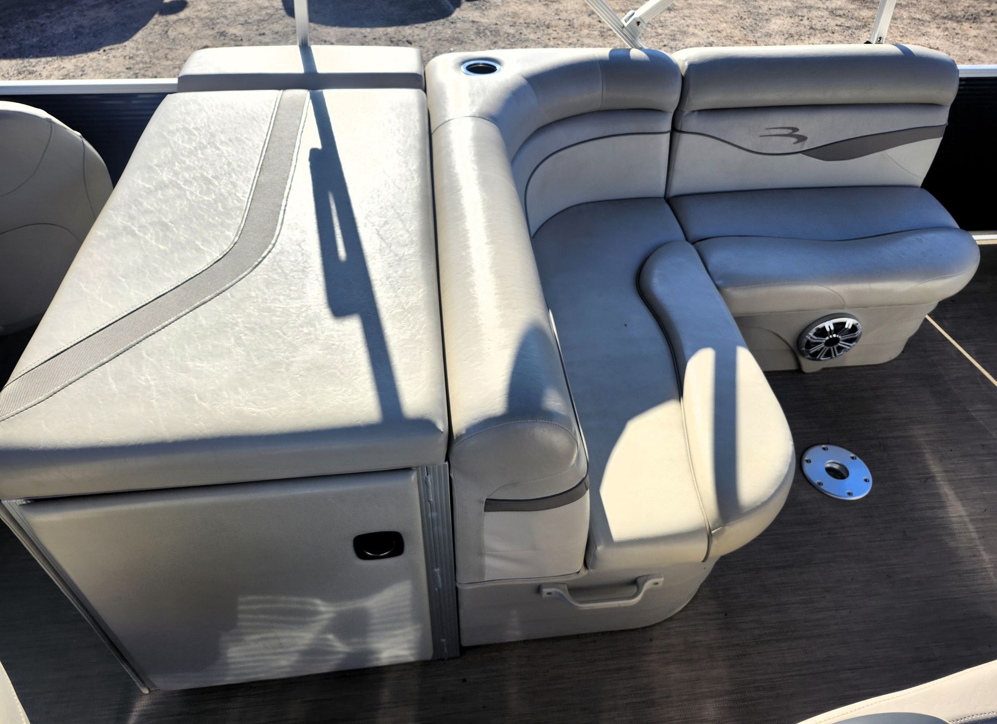 2018 Bennington 22' SX Stern Fishing - Image 16