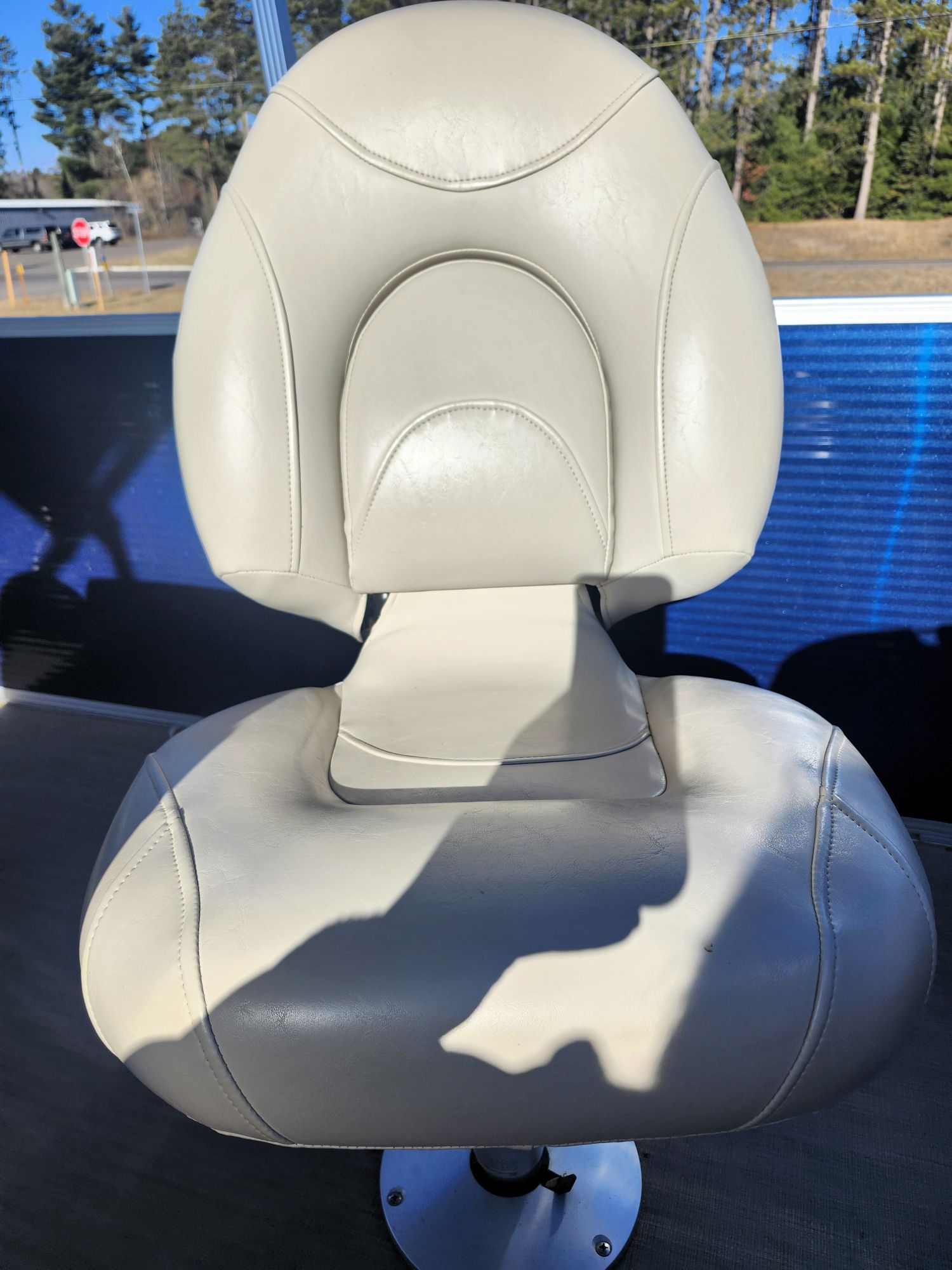 2018 Bennington 22' SX Stern Fishing - Image 19