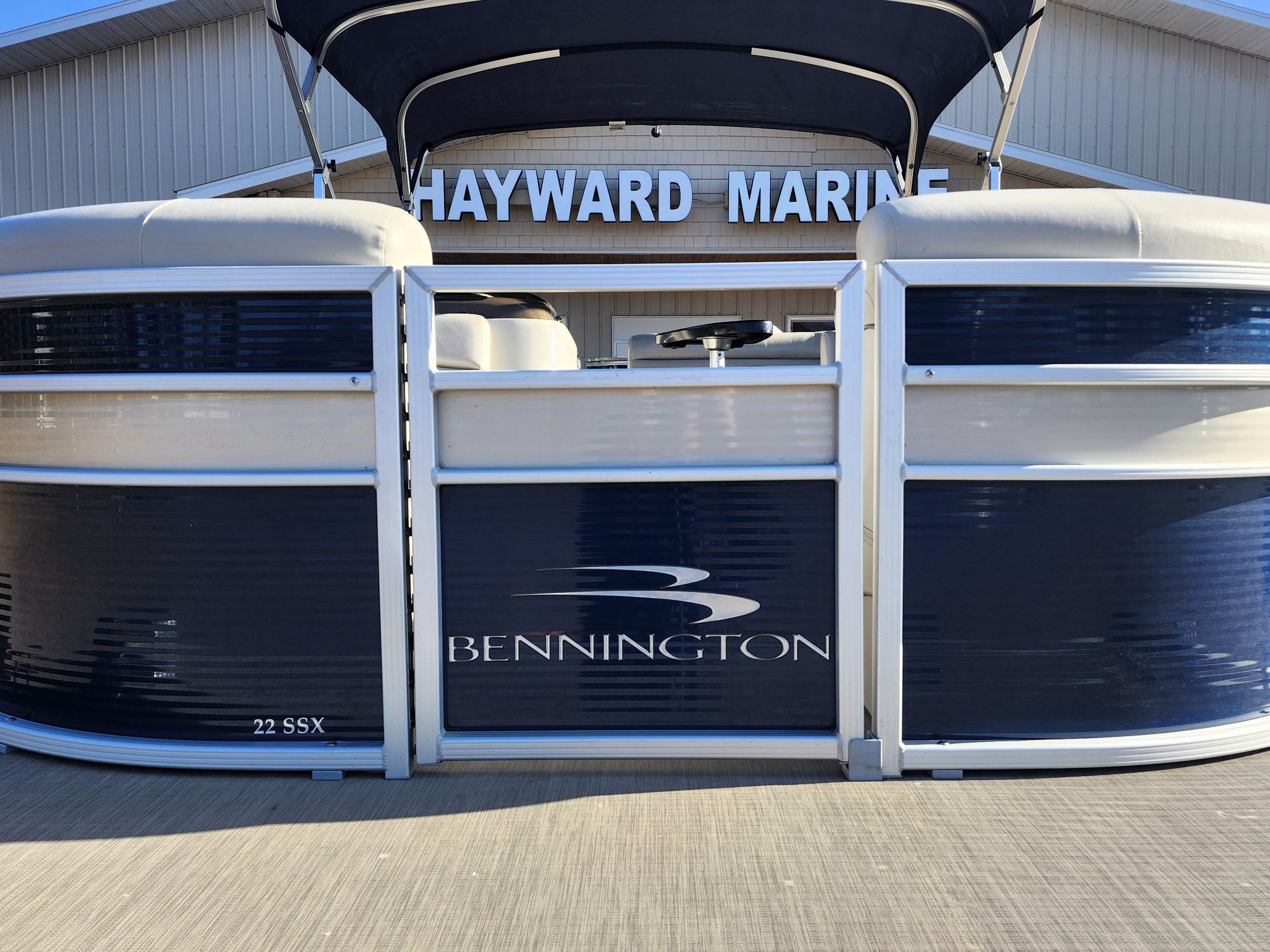 2018 Bennington 22' SX Stern Fishing - Image 3