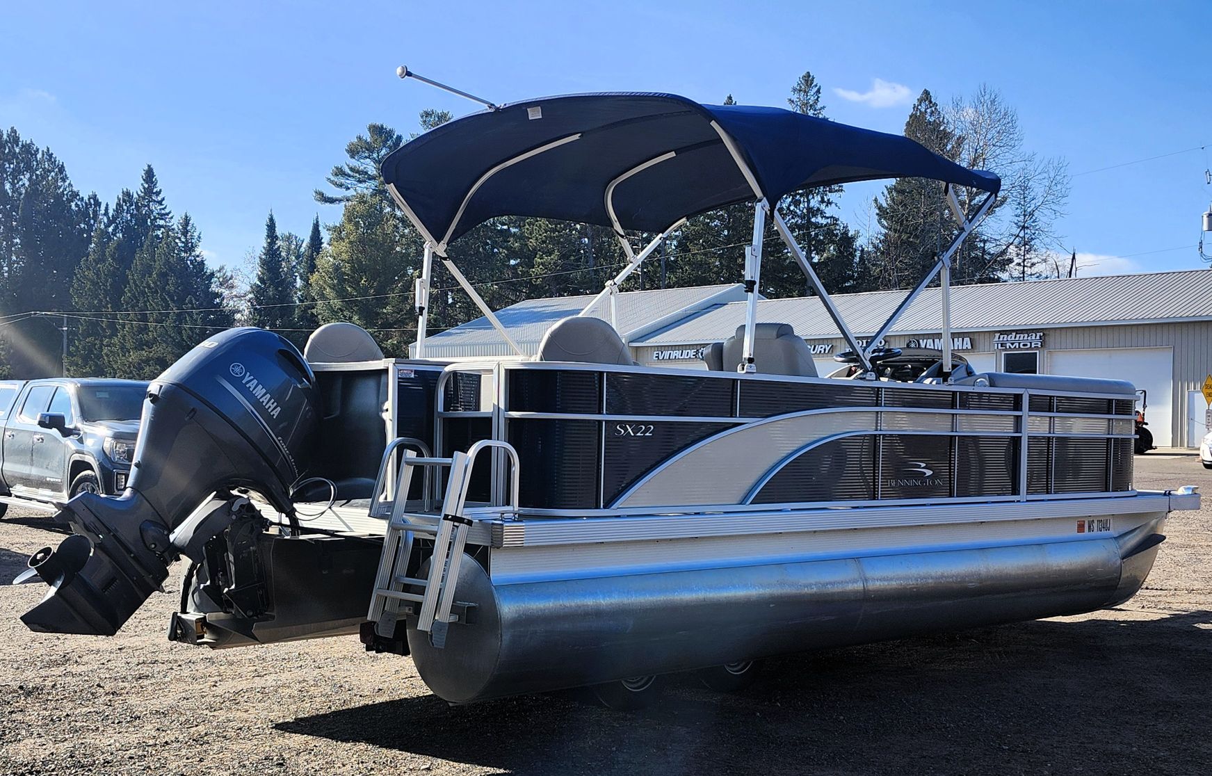 2018 Bennington 22' SX Stern Fishing - Image 7