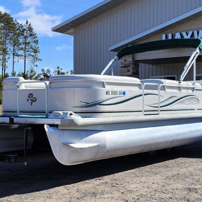 **Sale Pending**2002 Godfrey Aqua Patio 20′