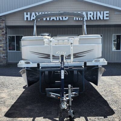 2005 Manitou Oasis 22′