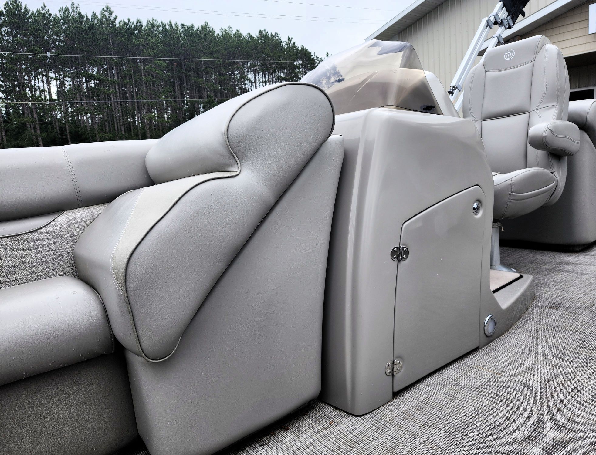 2017 Premier 230 Sunsation RF - Image 14