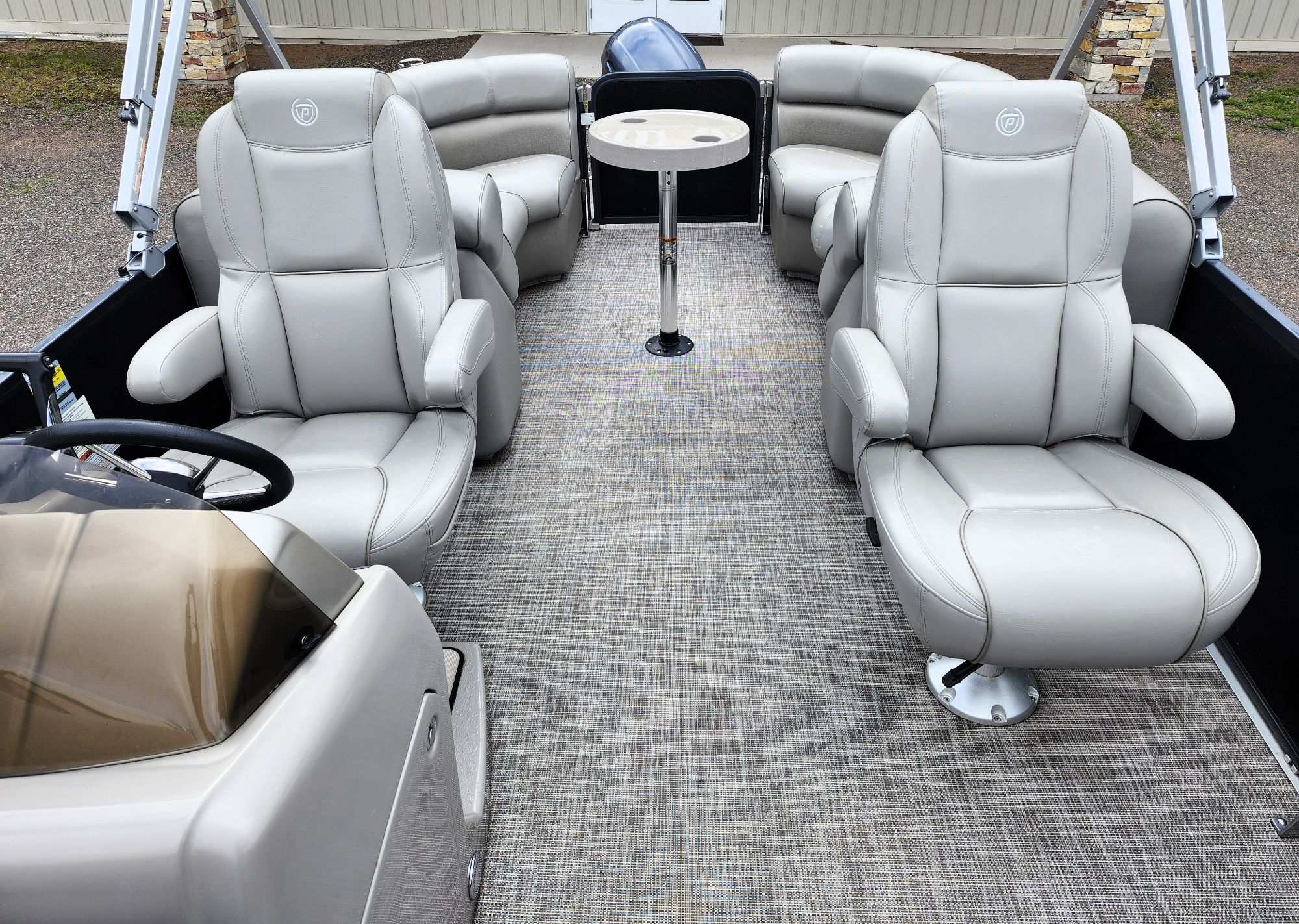 2017 Premier 230 Sunsation RF - Image 17