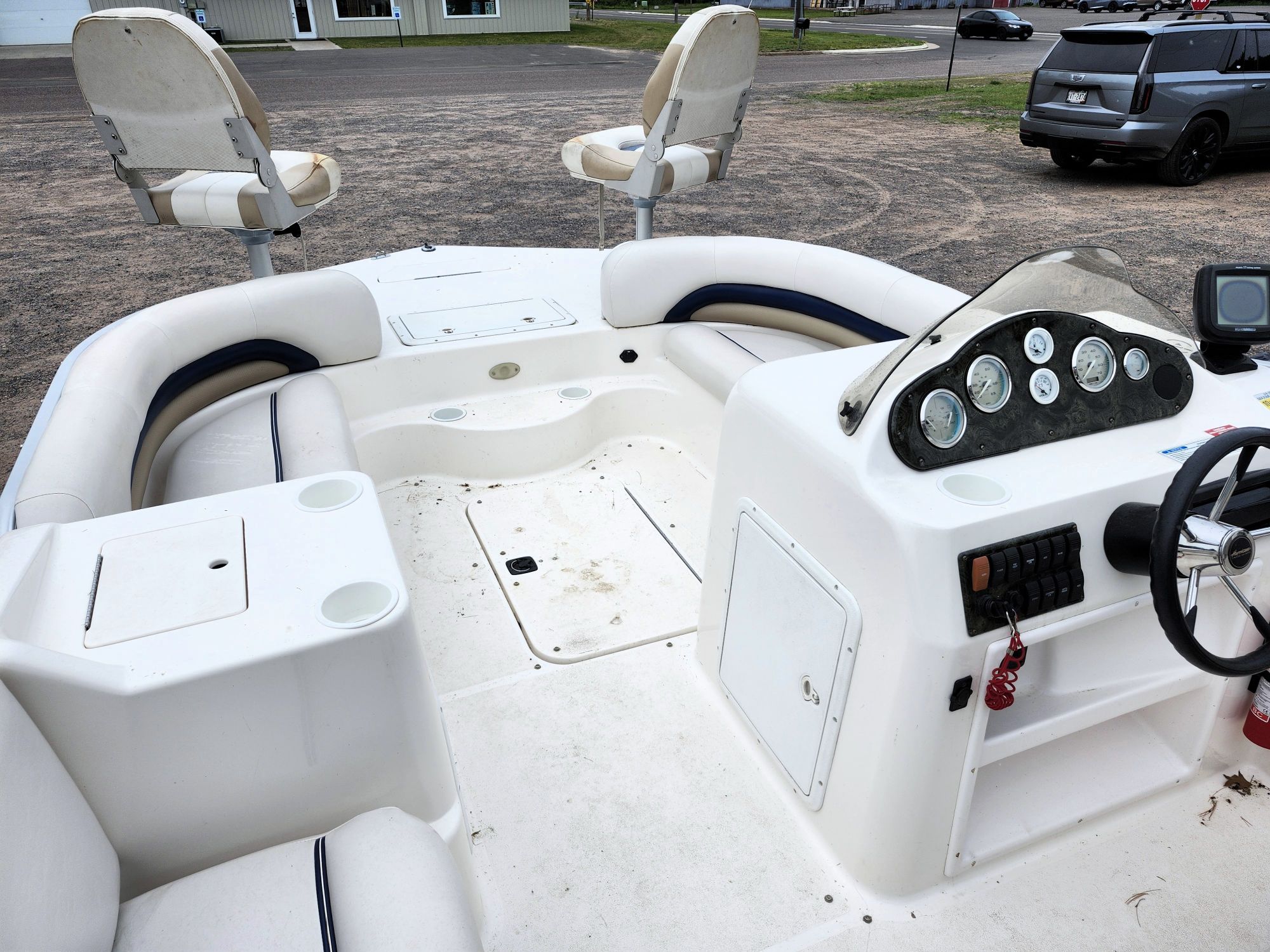 2005 Hurricane Fun Deck 198R - Image 18