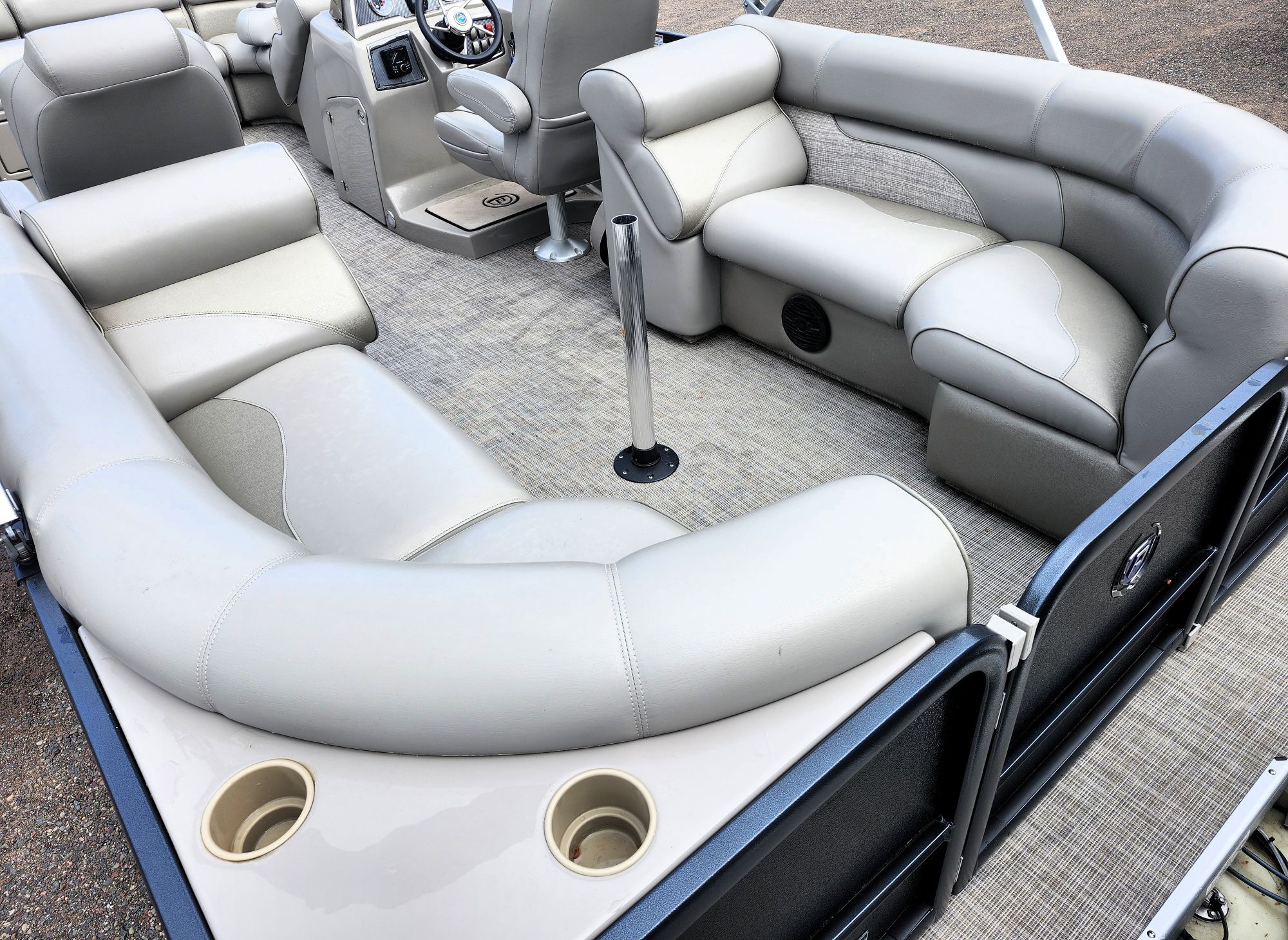 2017 Premier 230 Sunsation RF - Image 19