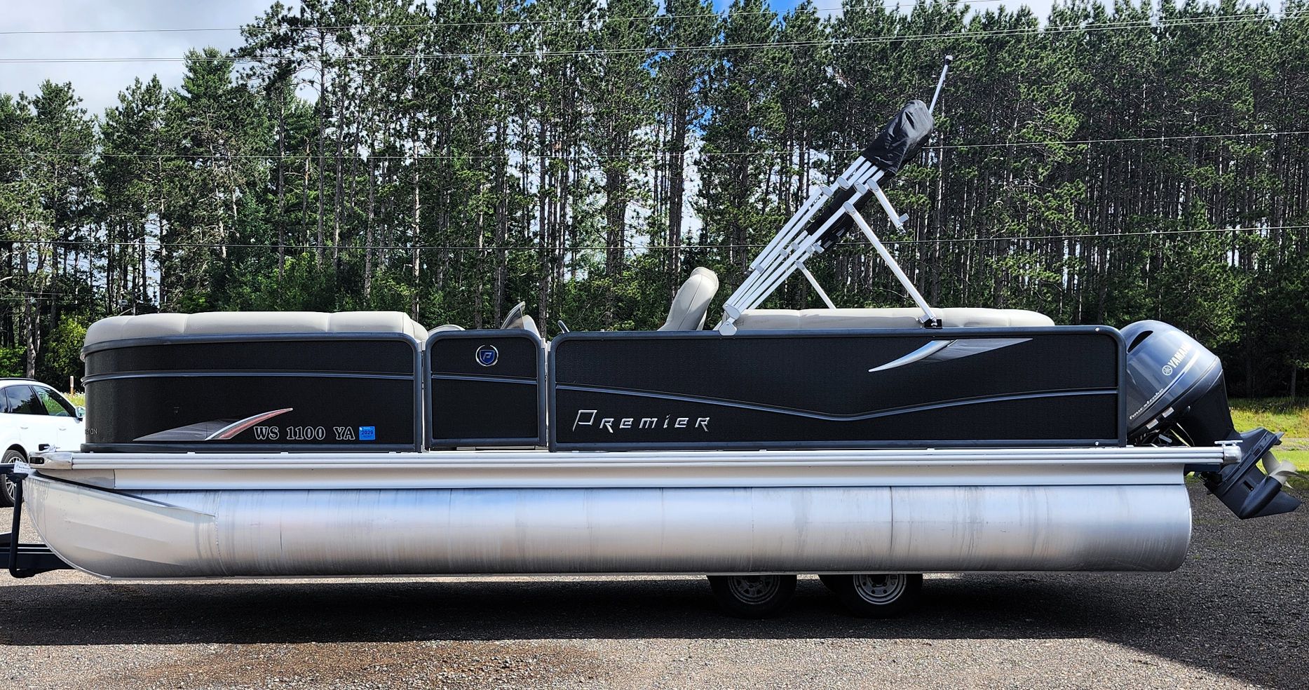 2017 Premier 230 Sunsation RF - Image 3
