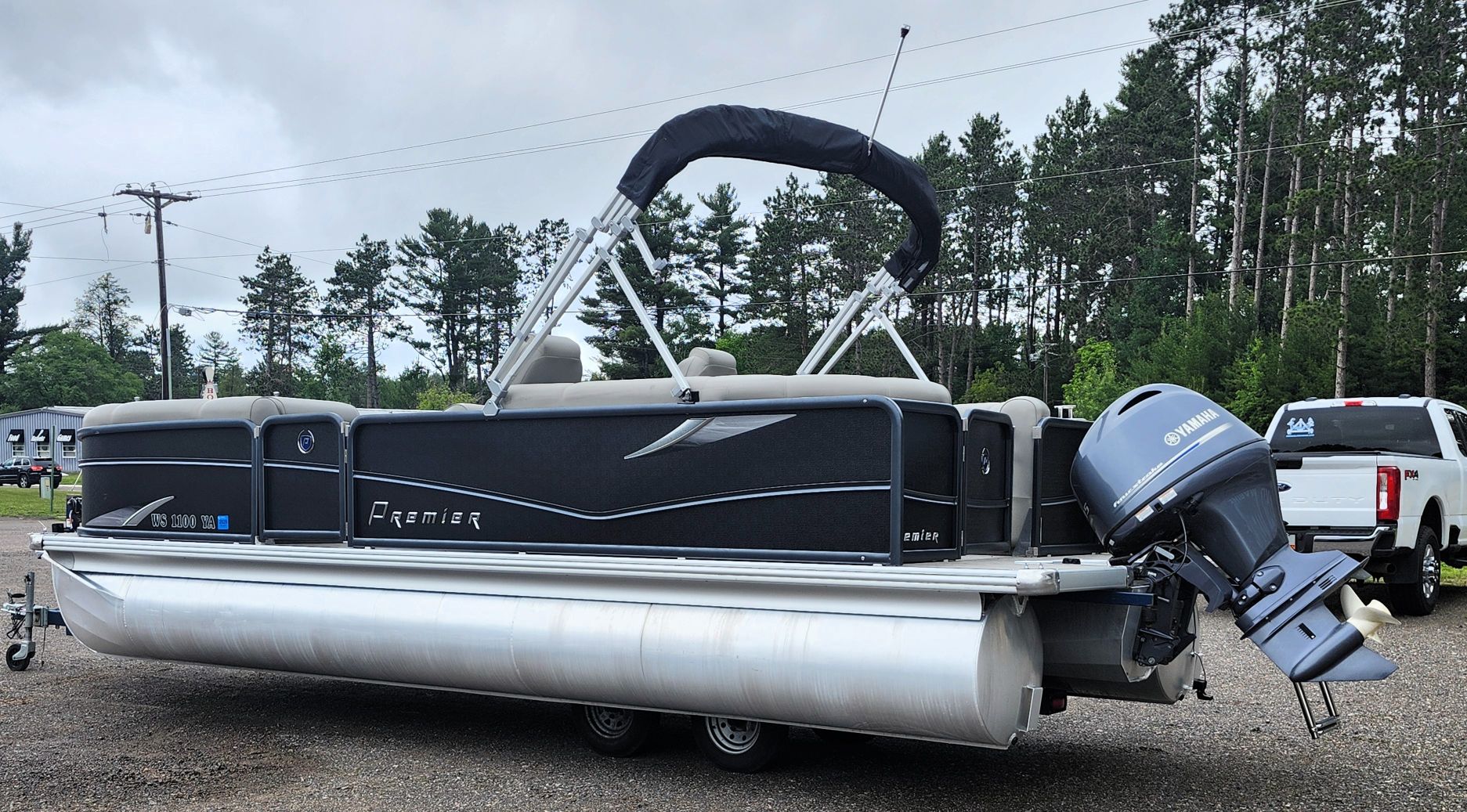 2017 Premier 230 Sunsation RF - Image 4