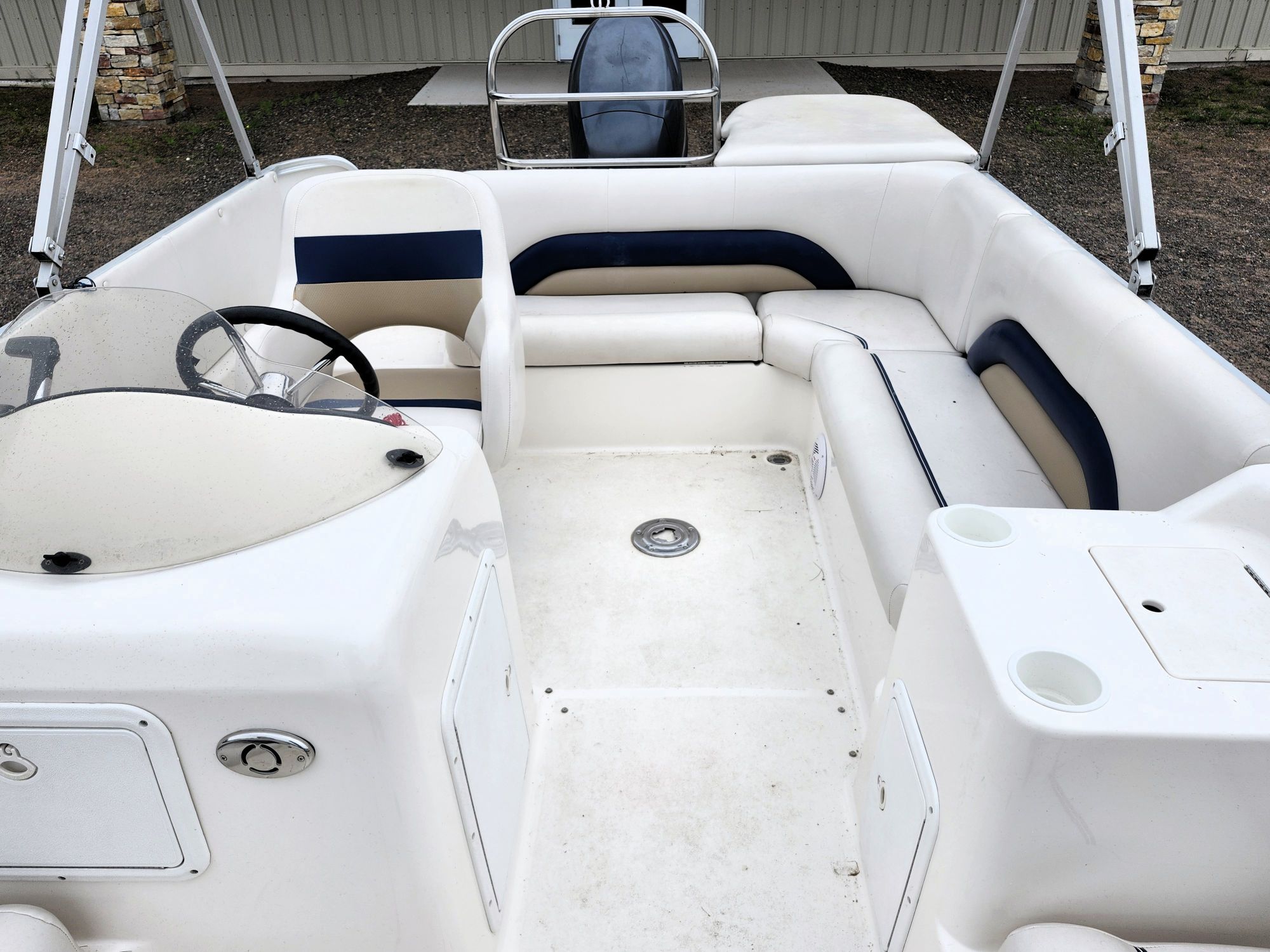 2005 Hurricane Fun Deck 198R - Image 10