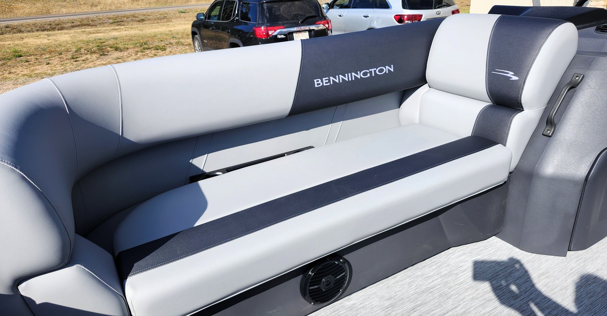 2027 Bennington 20' S Stern Radius S-One - Image 13