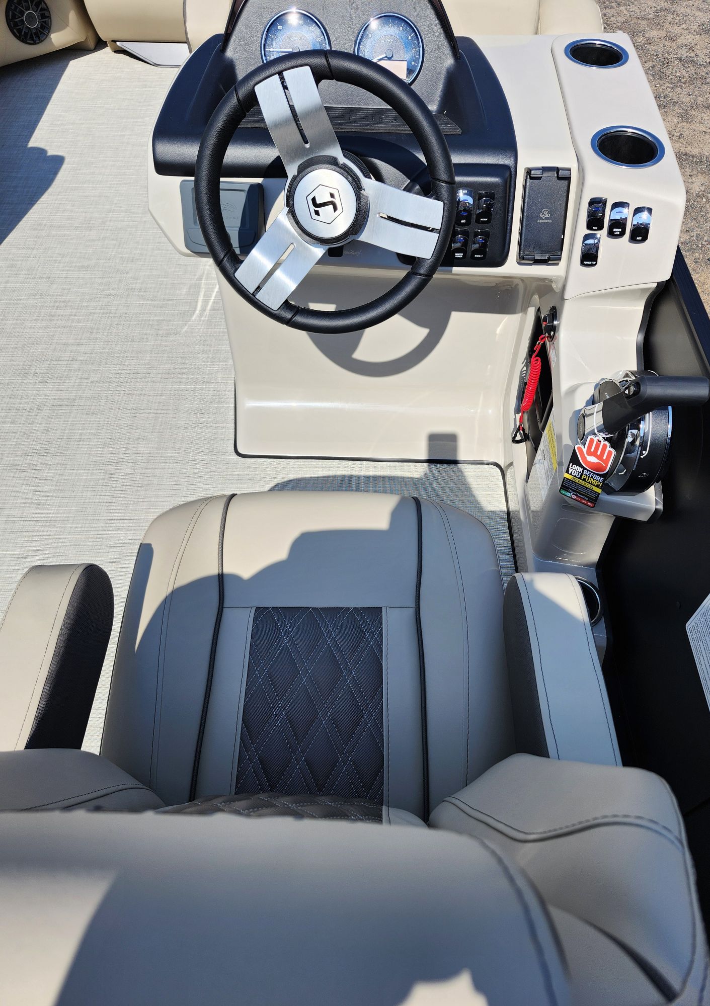 2026 Harris Cruiser 230 - Image 17