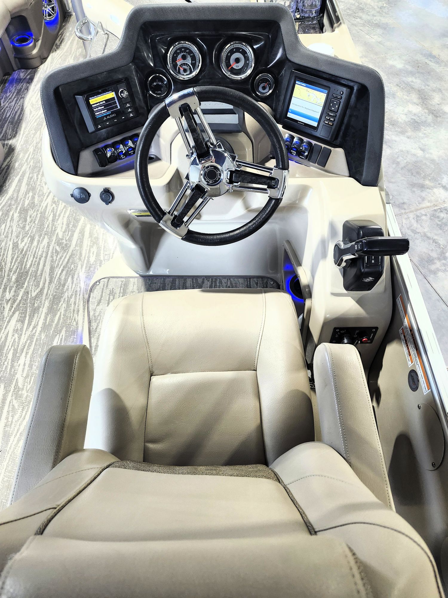 2019 Avalon Catalina Platinum 25' Entertainer - Image 18