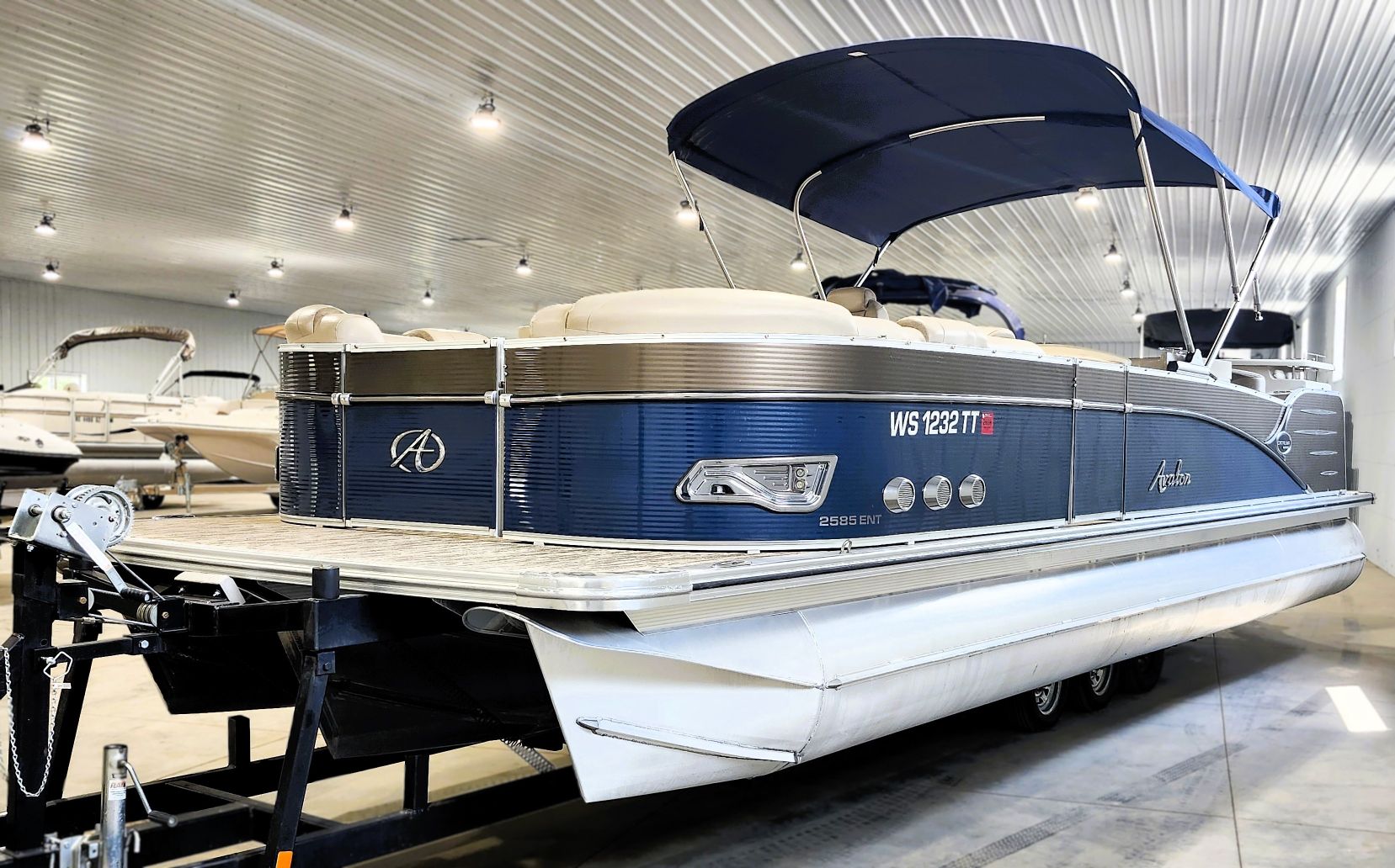 2019 Avalon Catalina Platinum 25' Entertainer