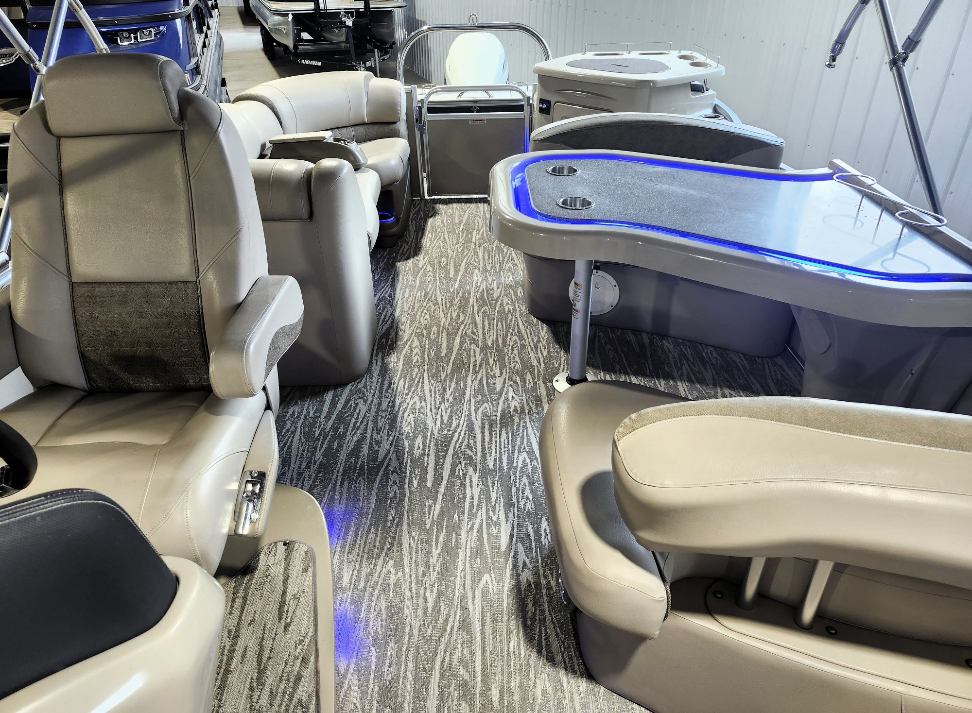 2019 Avalon Catalina Platinum 25' Entertainer - Image 20